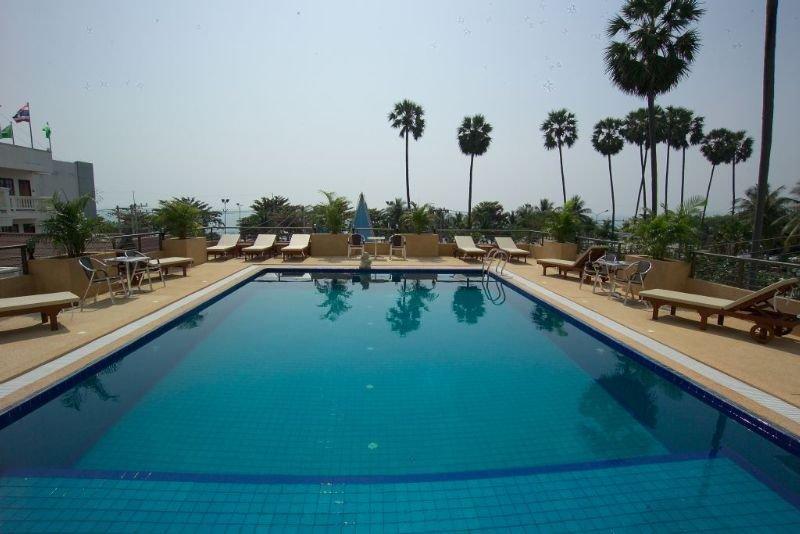 The New Eurostar Jomtien Beach Hotel Ngoại thất bức ảnh