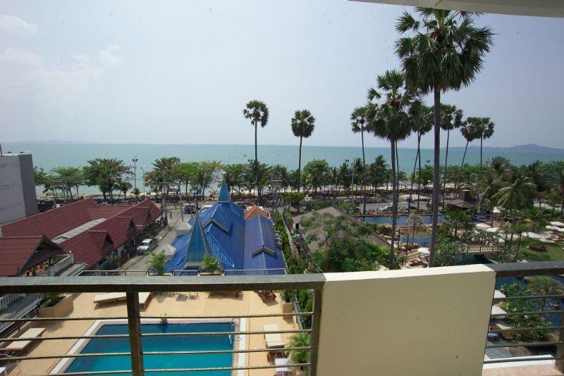 The New Eurostar Jomtien Beach Hotel Ngoại thất bức ảnh