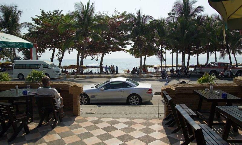 The New Eurostar Jomtien Beach Hotel Ngoại thất bức ảnh
