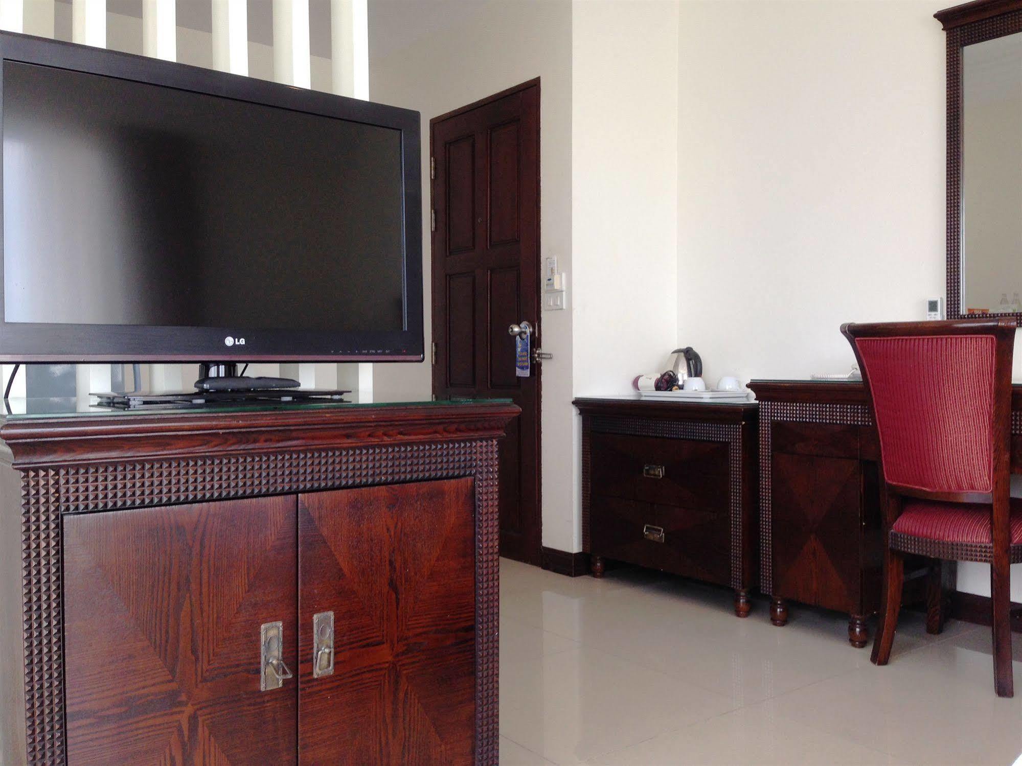 The New Eurostar Jomtien Beach Hotel Ngoại thất bức ảnh